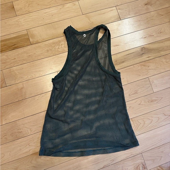Mesh Lorna Jane green tank - Picture 2 of 2